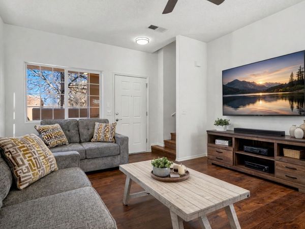 84 Sunset Canyon Lane, Santa Fe, NM 87508