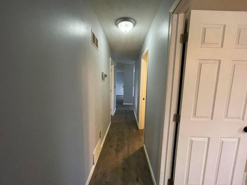 330 Walnut Hills Drive , Zanesville, OH 43701 Photo 13