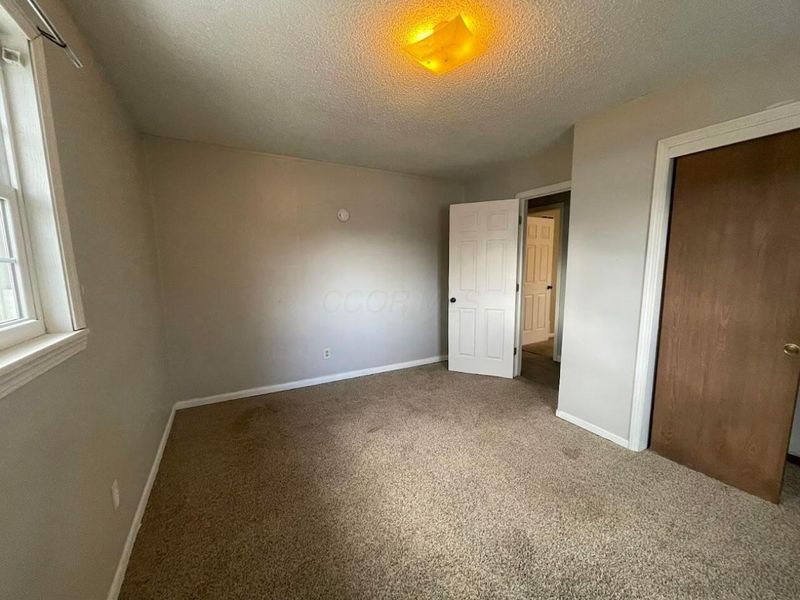 330 Walnut Hills Drive , Zanesville, OH 43701 Photo 17