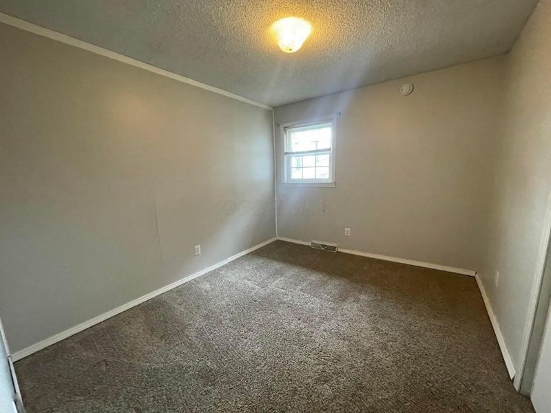 330 Walnut Hills Drive , Zanesville, OH 43701 Photo 21