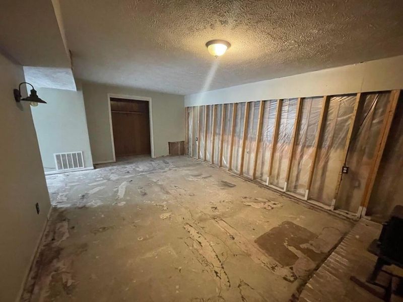 330 Walnut Hills Drive , Zanesville, OH 43701 Photo 24