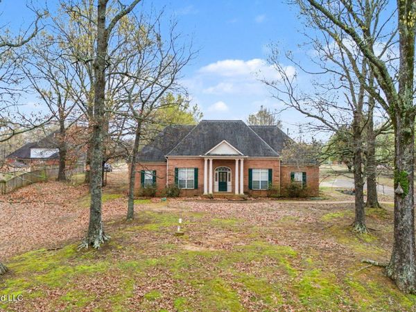 655 Long Street, Southaven, MS 38672