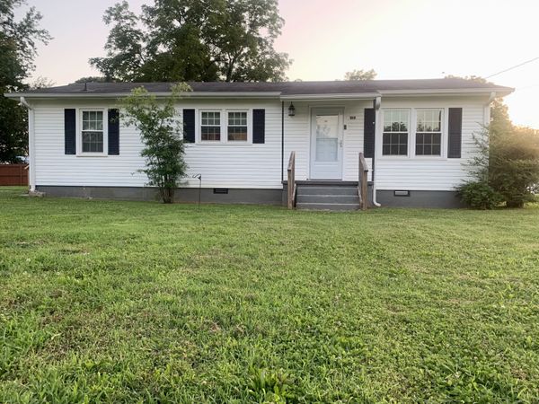 100 Stovall Dr, Huntland, TN 37345