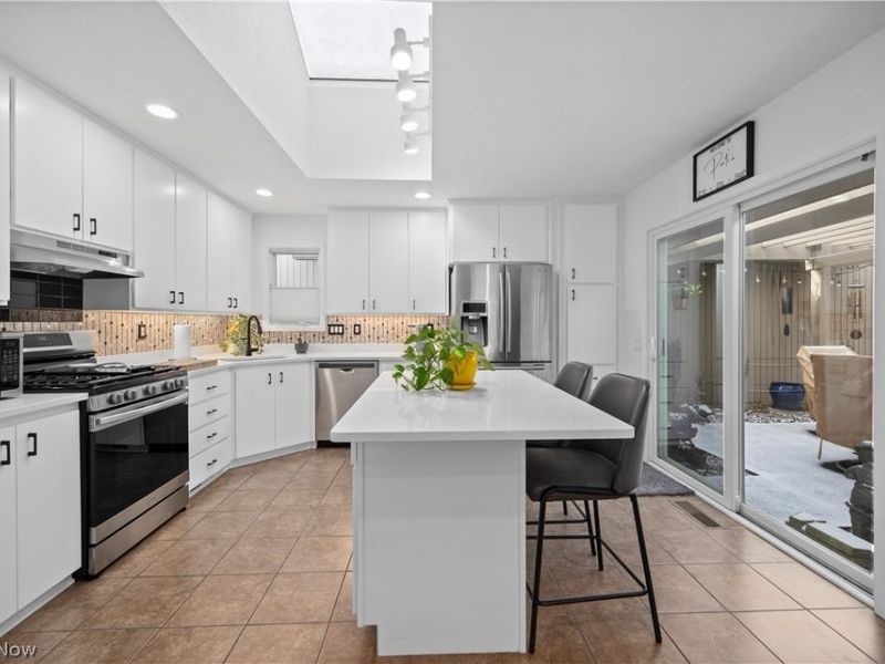 33112 Cedar Branch Circle, North Ridgeville, OH 44039 Photo 17