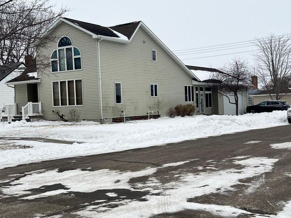 621 7th Avenue, Madison, MN 56256