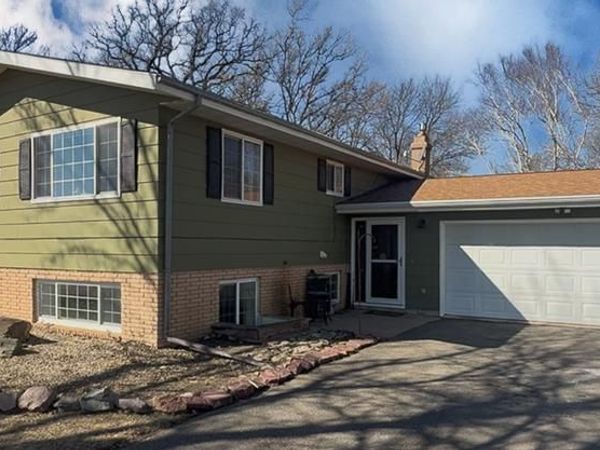 2563 River Road , Marshall, MN 56258