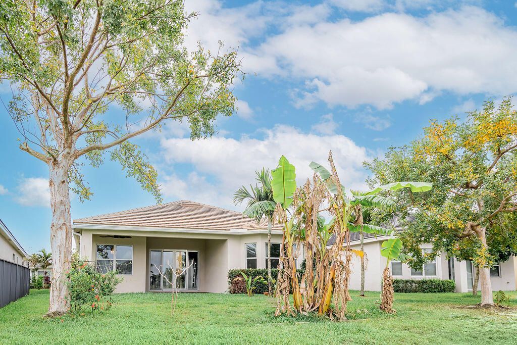 15323 Goldfinch Circle, Westlake, FL 33470 Photo