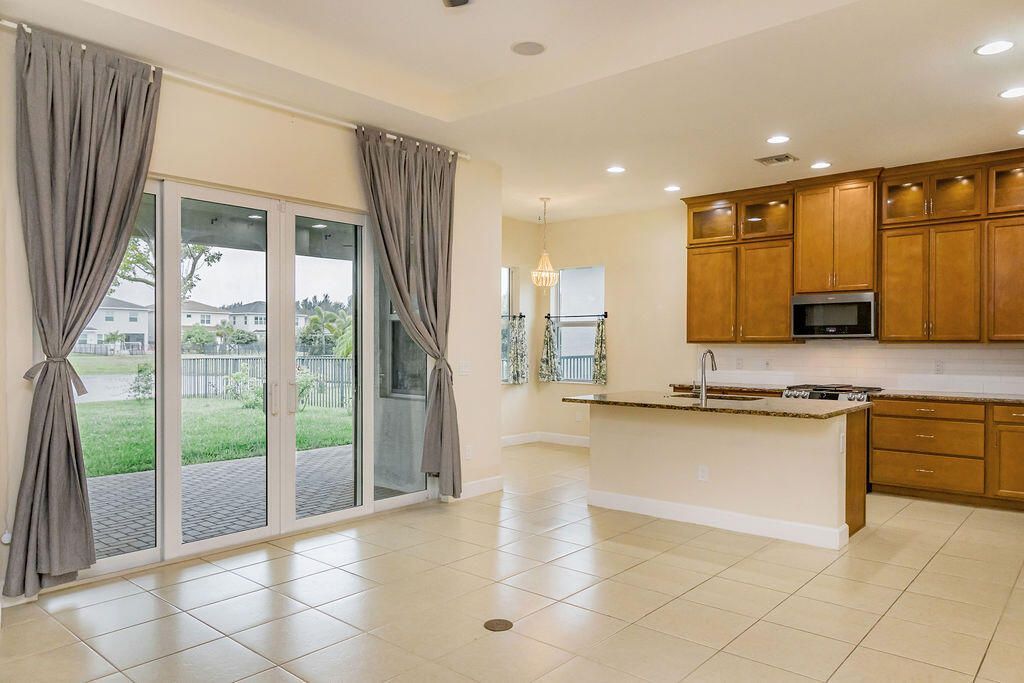 15323 Goldfinch Circle, Westlake, FL 33470 Photo