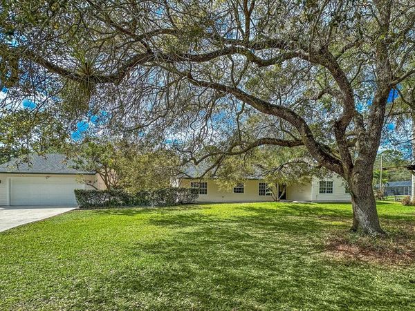 16244 E Downers Drive, Loxahatchee, FL 33470