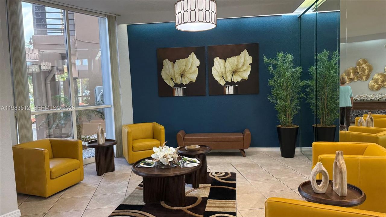 1200 Saint Charles Pl, Unit 420, Pembroke Pines, FL 33026 Main Photo