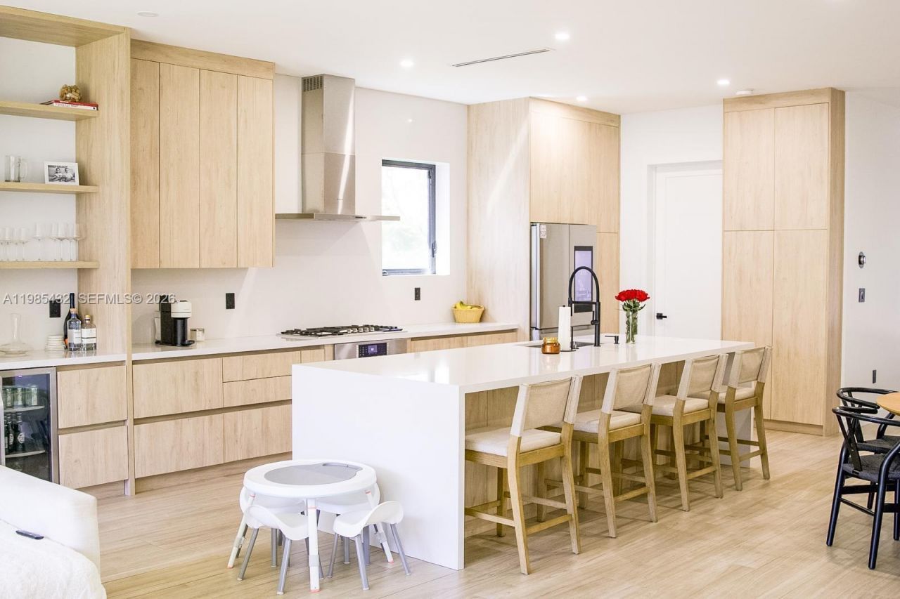 6200 SW 57th Dr, South Miami, FL 33143 Photo