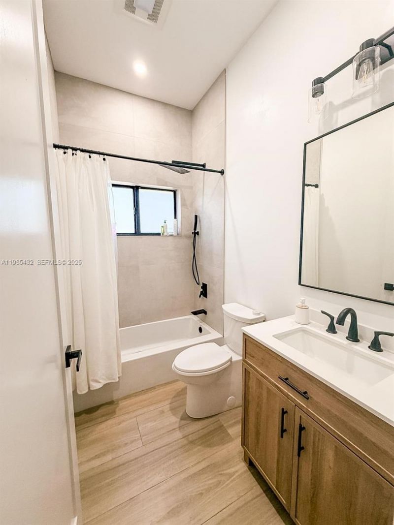 6200 SW 57th Dr, South Miami, FL 33143 Photo