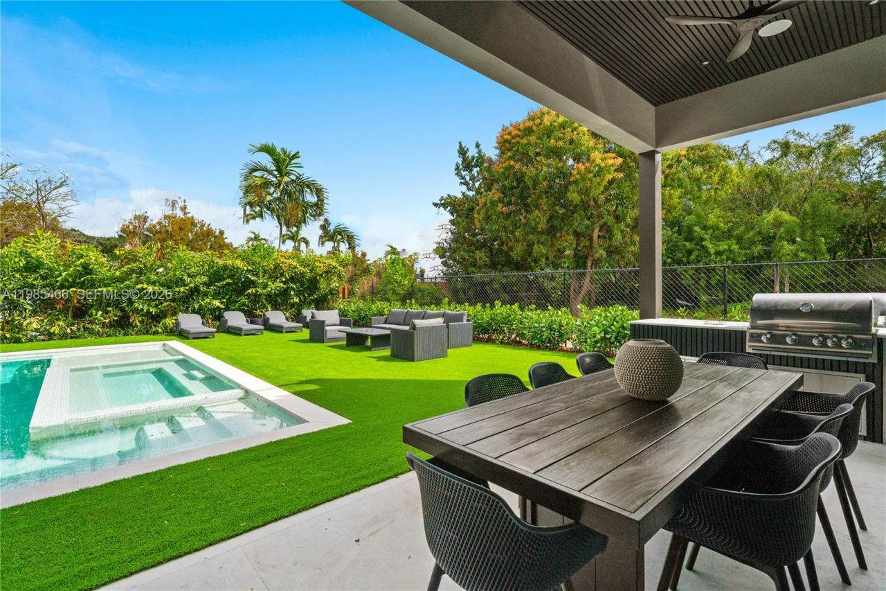 245 NE 116th St, Miami, FL 33161 Photo