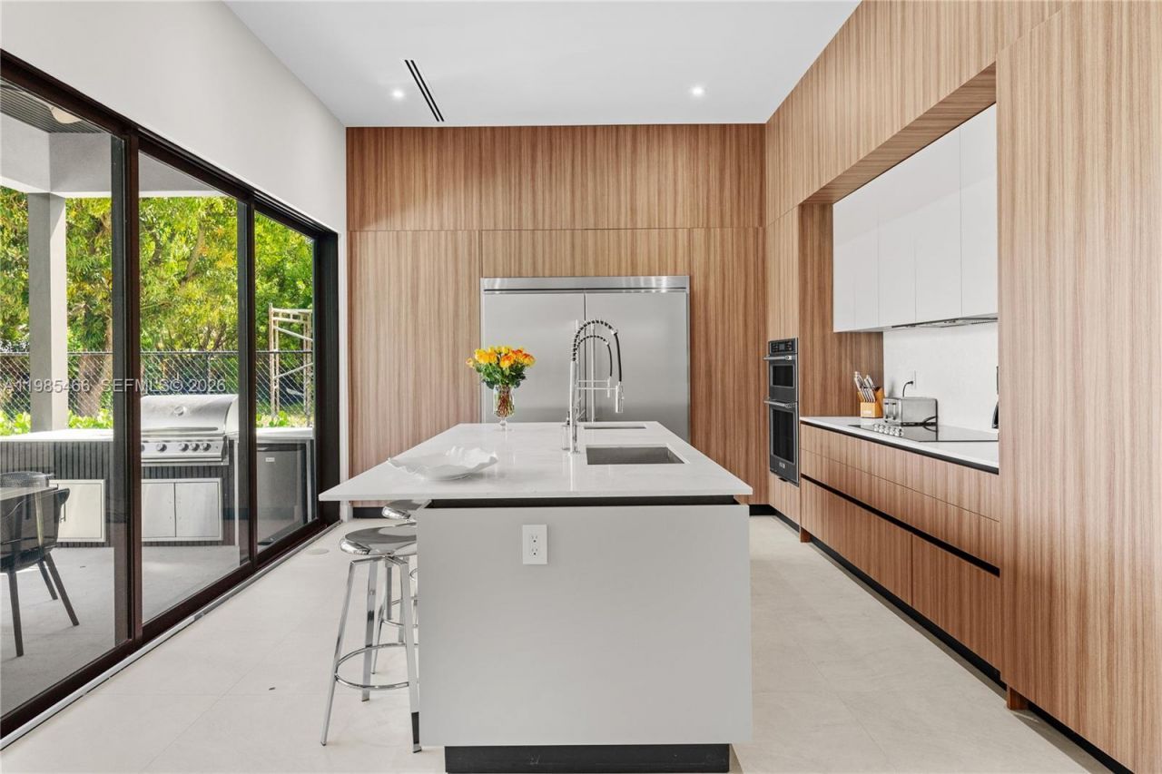 245 NE 116th St, Miami, FL 33161 Photo