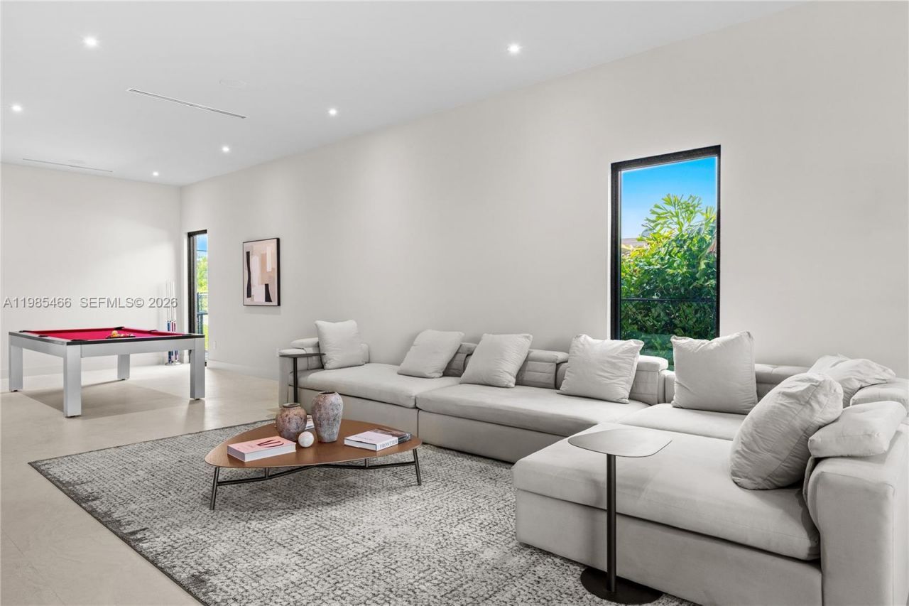 245 NE 116th St, Miami, FL 33161 Photo