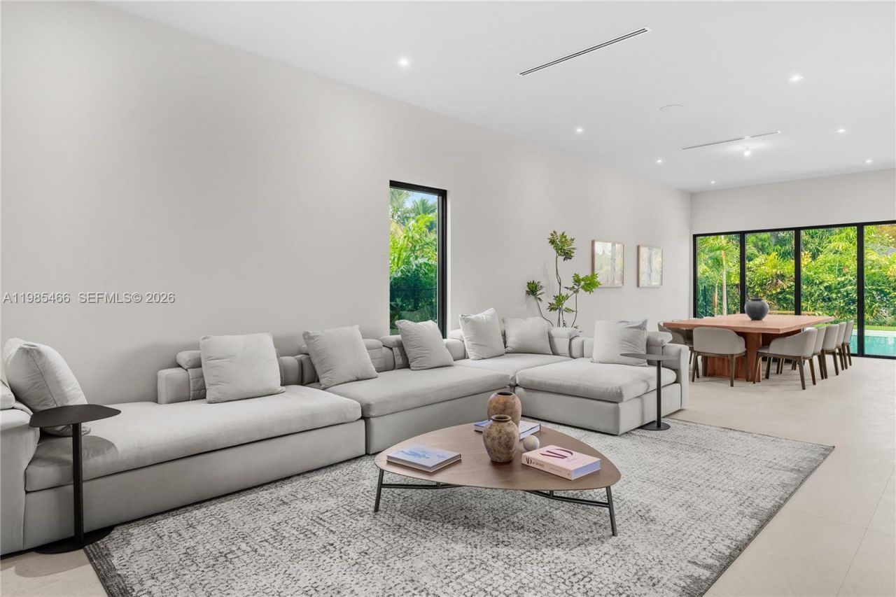 245 NE 116th St, Miami, FL 33161 Photo