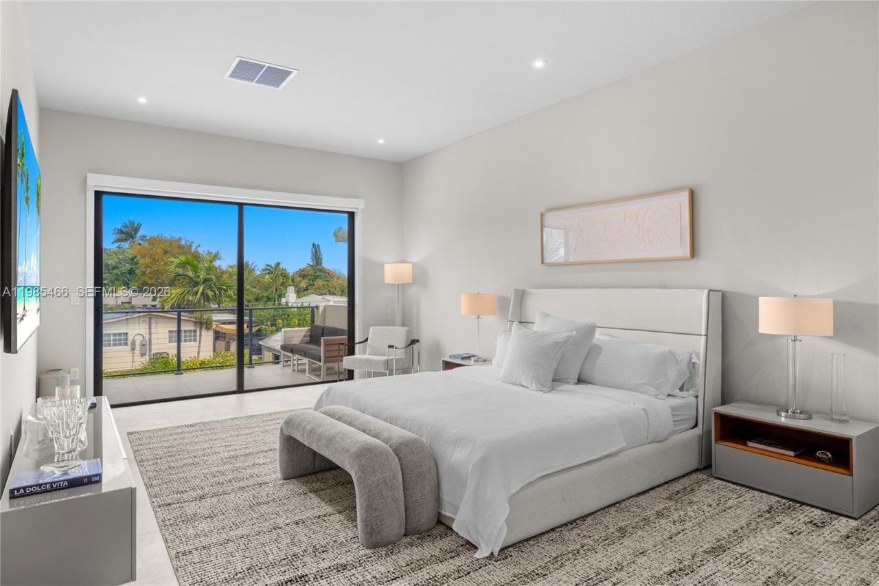 245 NE 116th St, Miami, FL 33161 Photo