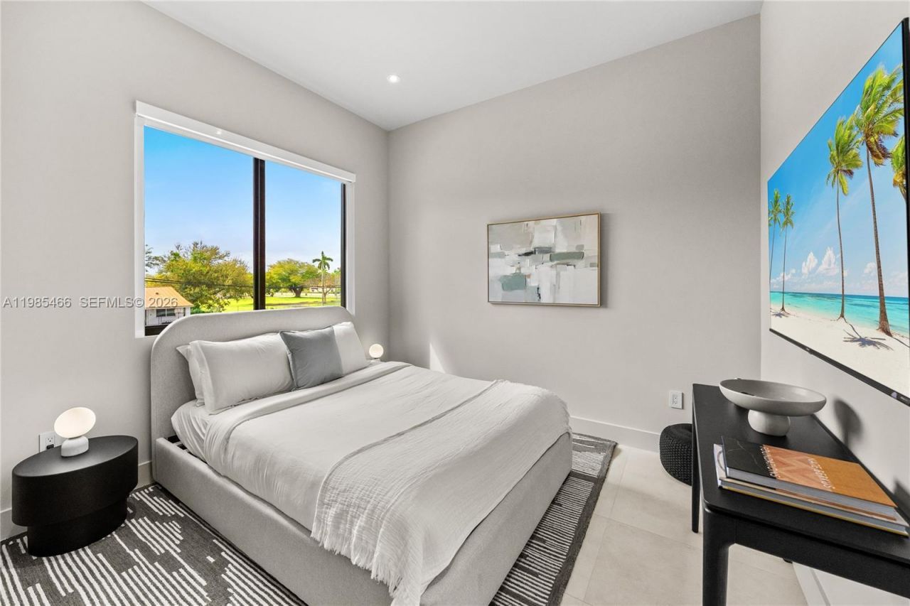 245 NE 116th St, Miami, FL 33161 Photo