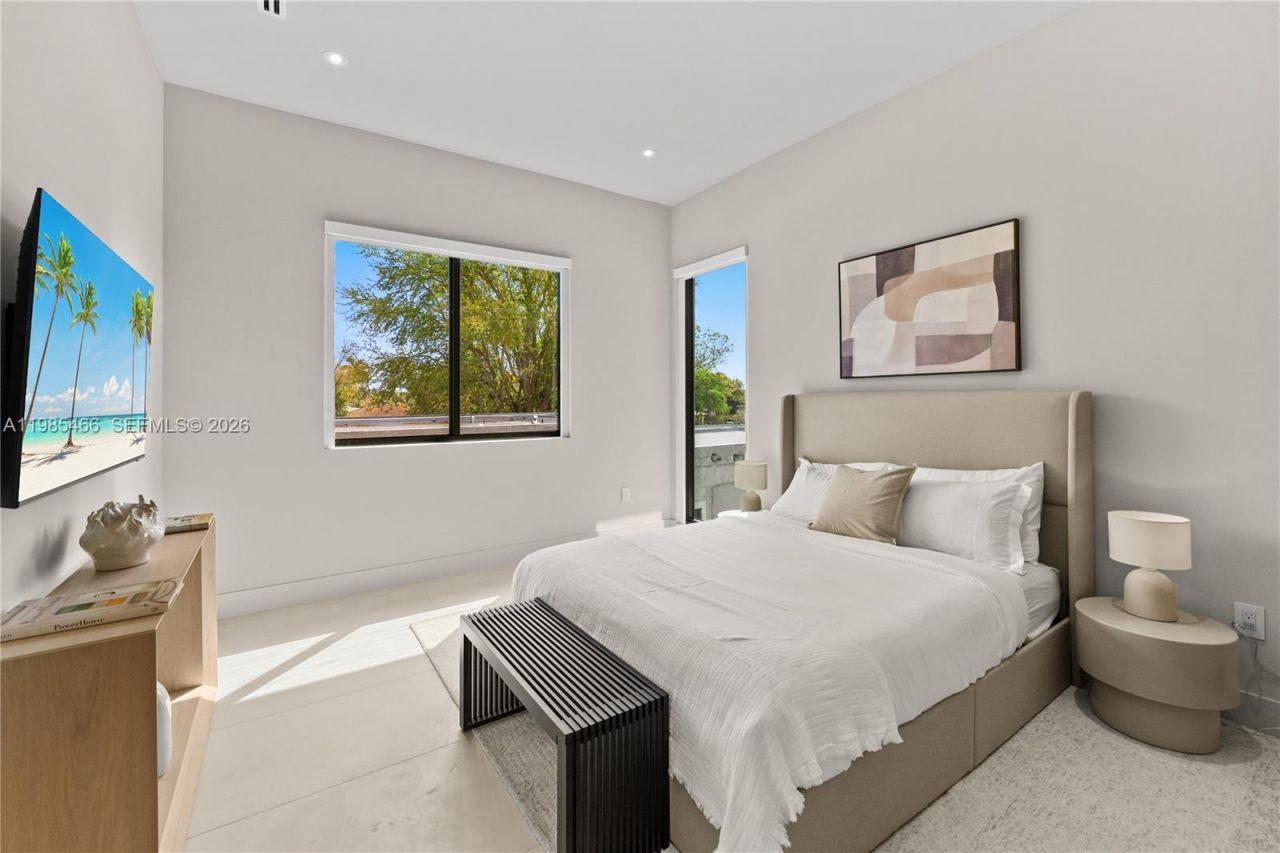 245 NE 116th St, Miami, FL 33161 Photo