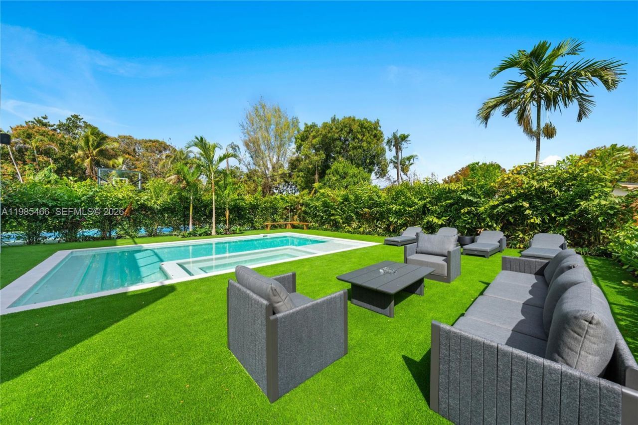 245 NE 116th St, Miami, FL 33161 Photo