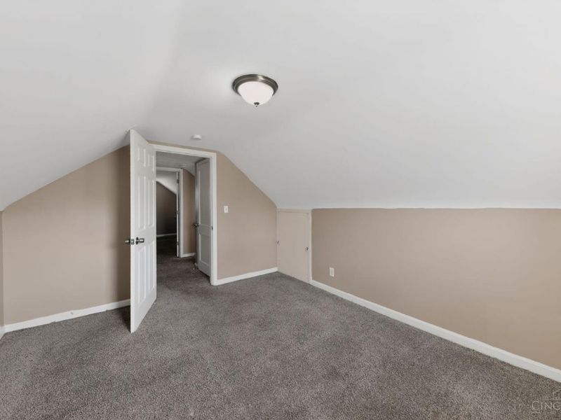 2032 Dallas Avenue, Cincinnati, OH 45239 Photo 21