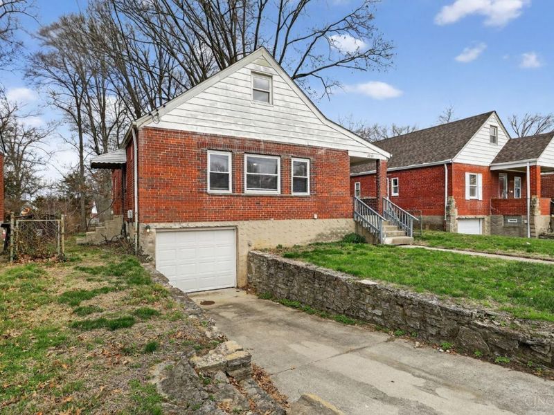 2032 Dallas Avenue, Cincinnati, OH 45239 Photo 7
