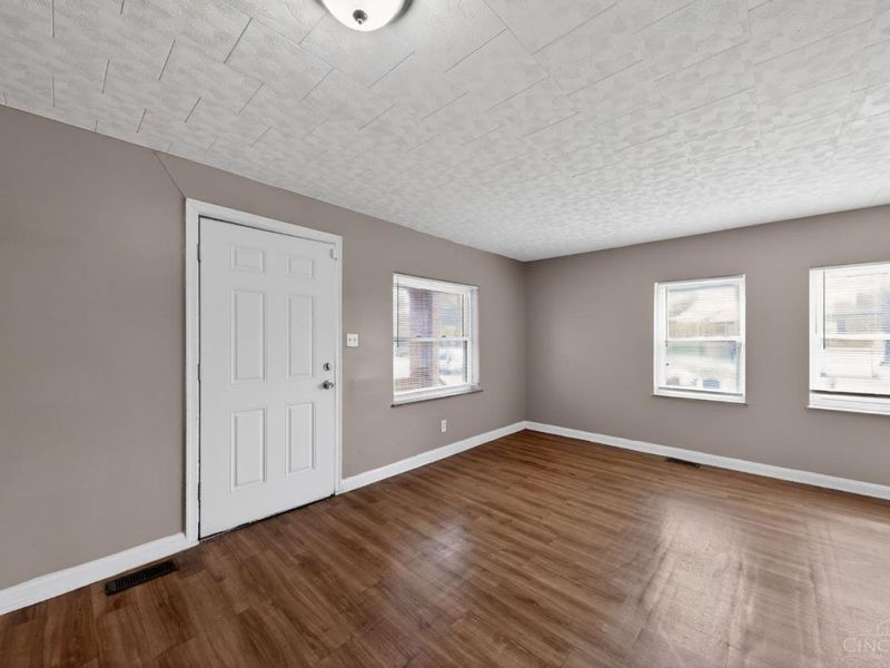 2032 Dallas Avenue, Cincinnati, OH 45239 Photo 9