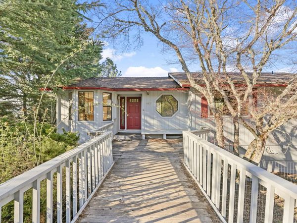 4437 San Juan Drive, Medford, OR 97504