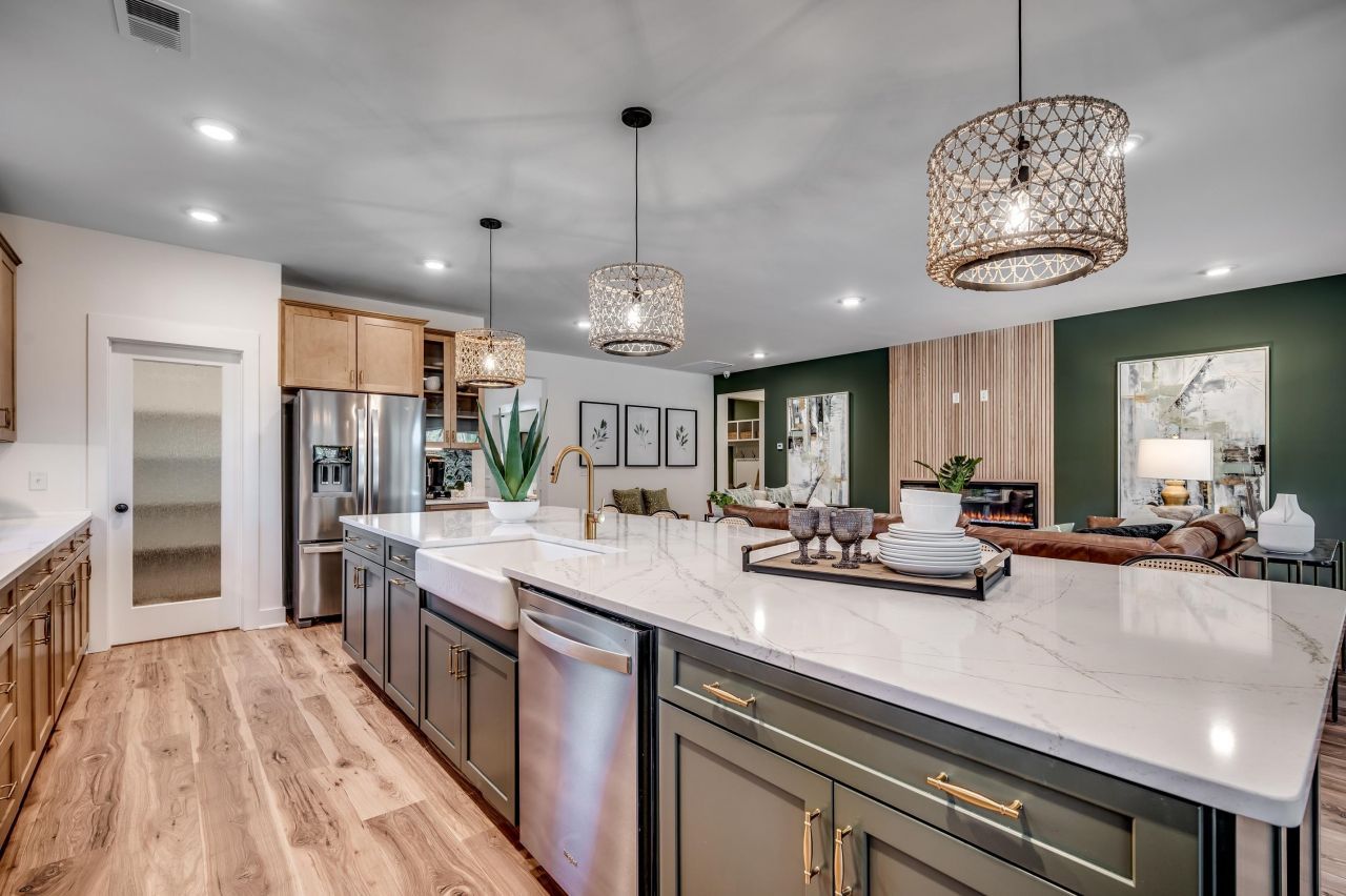 2645 Whitehorn Way Photo 17