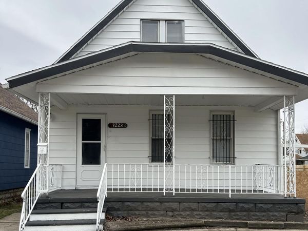 3223 Maple Street, Toledo, OH 43608