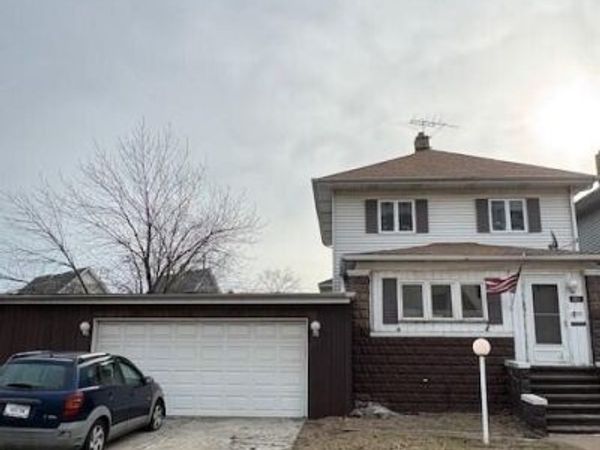 1811 New York Avenue, Whiting, IN 46394