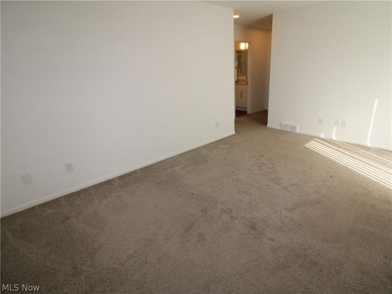 1201 W River Road N, Unit B3, Elyria, OH 44035 Photo 11