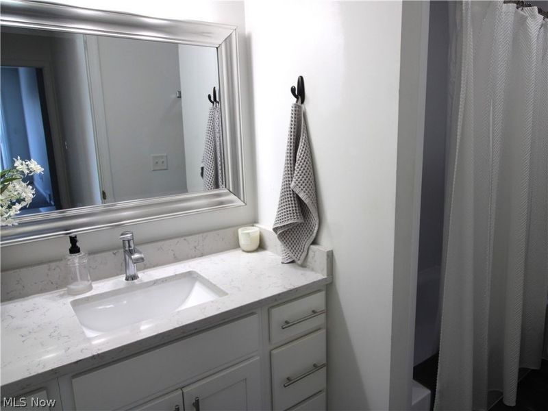 1201 W River Road N, Unit B3, Elyria, OH 44035 Photo 18