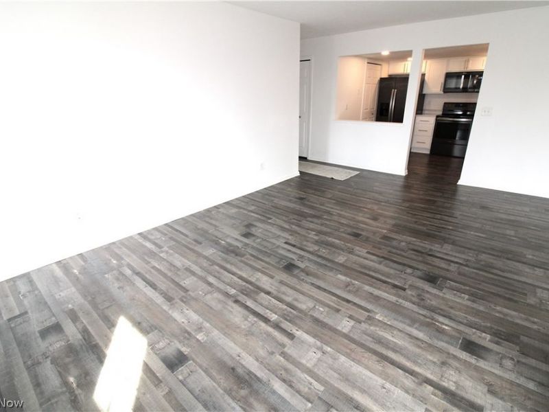 1201 W River Road N, Unit B3, Elyria, OH 44035 Photo 5