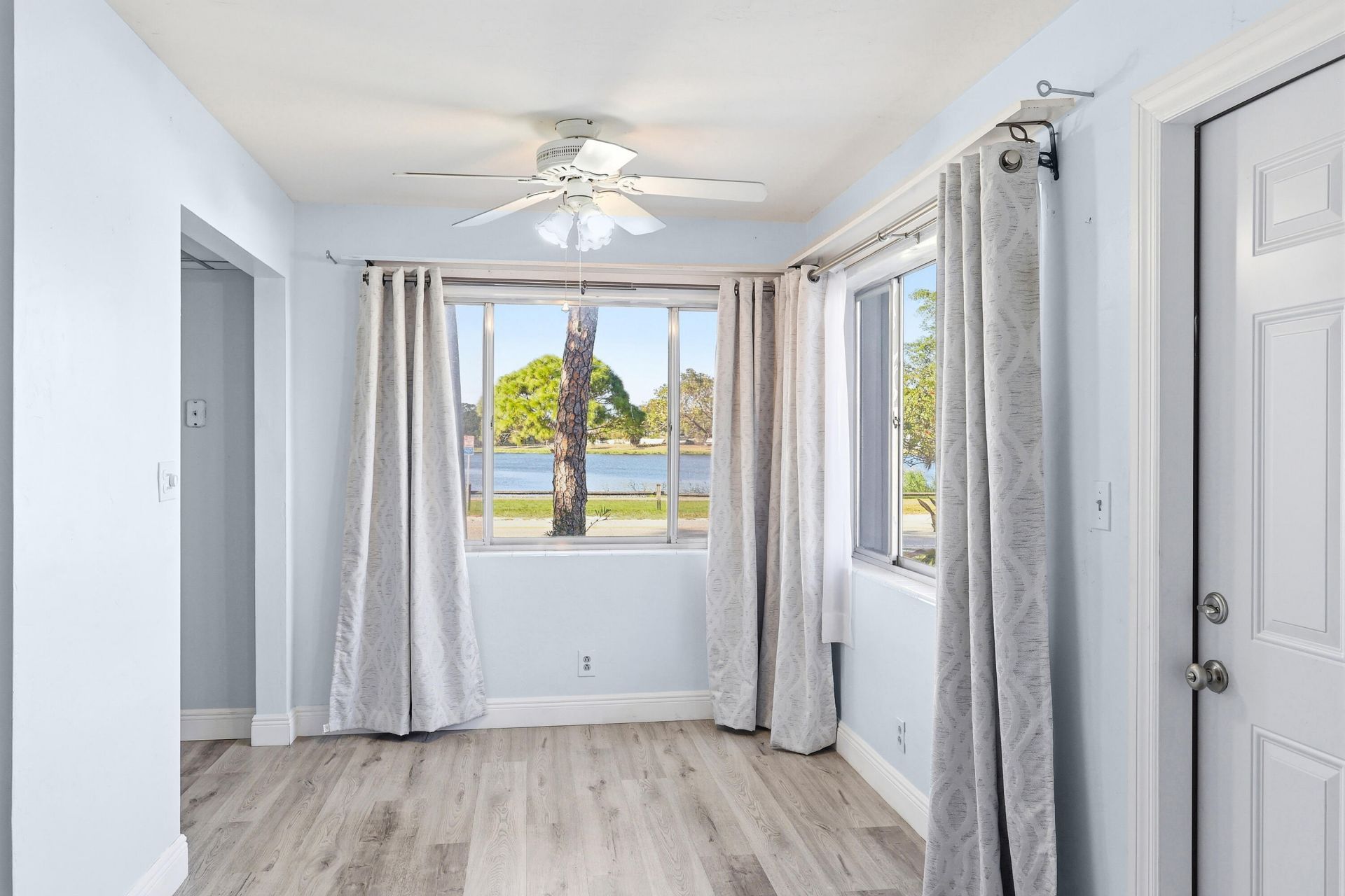 2004 Lake Osborne Drive, Unit 1, Lake Worth Beach, FL 33461 Photo