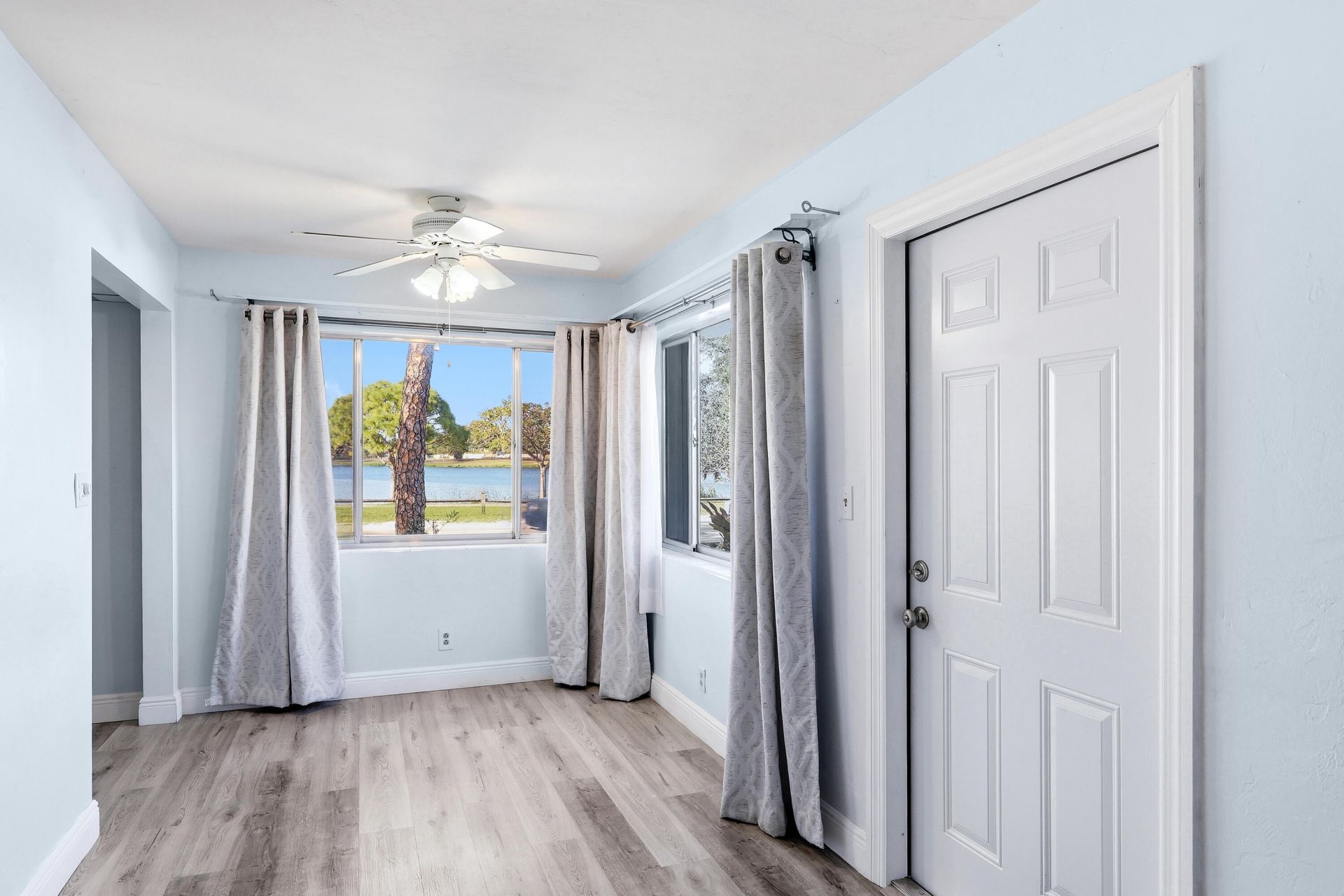 2004 Lake Osborne Drive, Unit 1, Lake Worth Beach, FL 33461 Photo