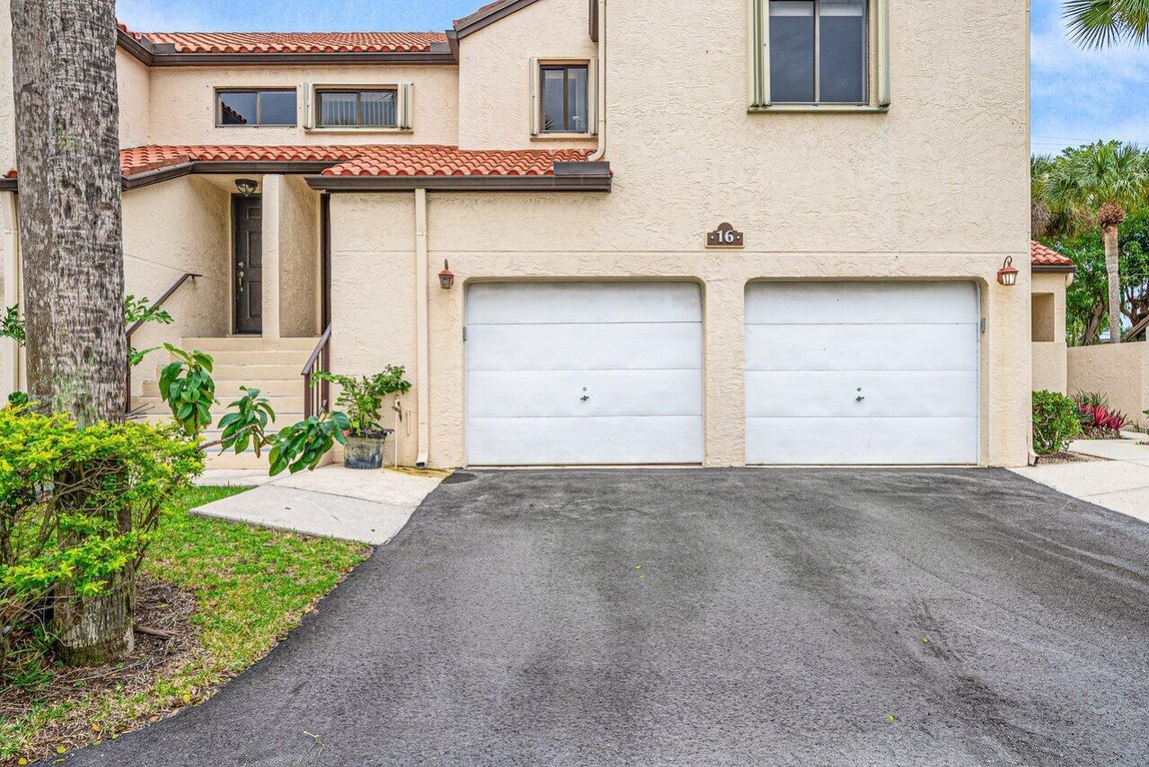 16 Via De Casas Sur, Unit 204, Boynton Beach, FL 33426 Photo
