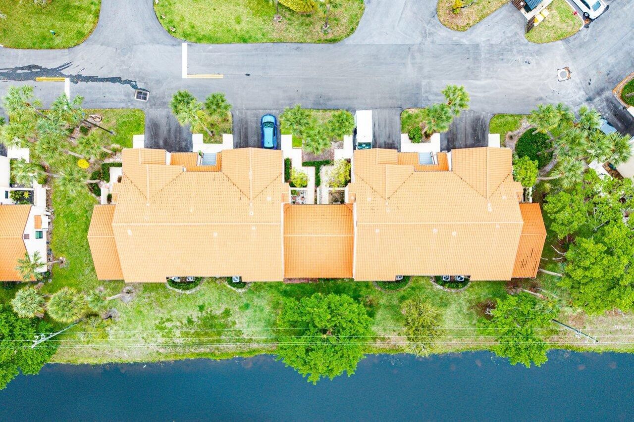 16 Via De Casas Sur, Unit 204, Boynton Beach, FL 33426 Photo