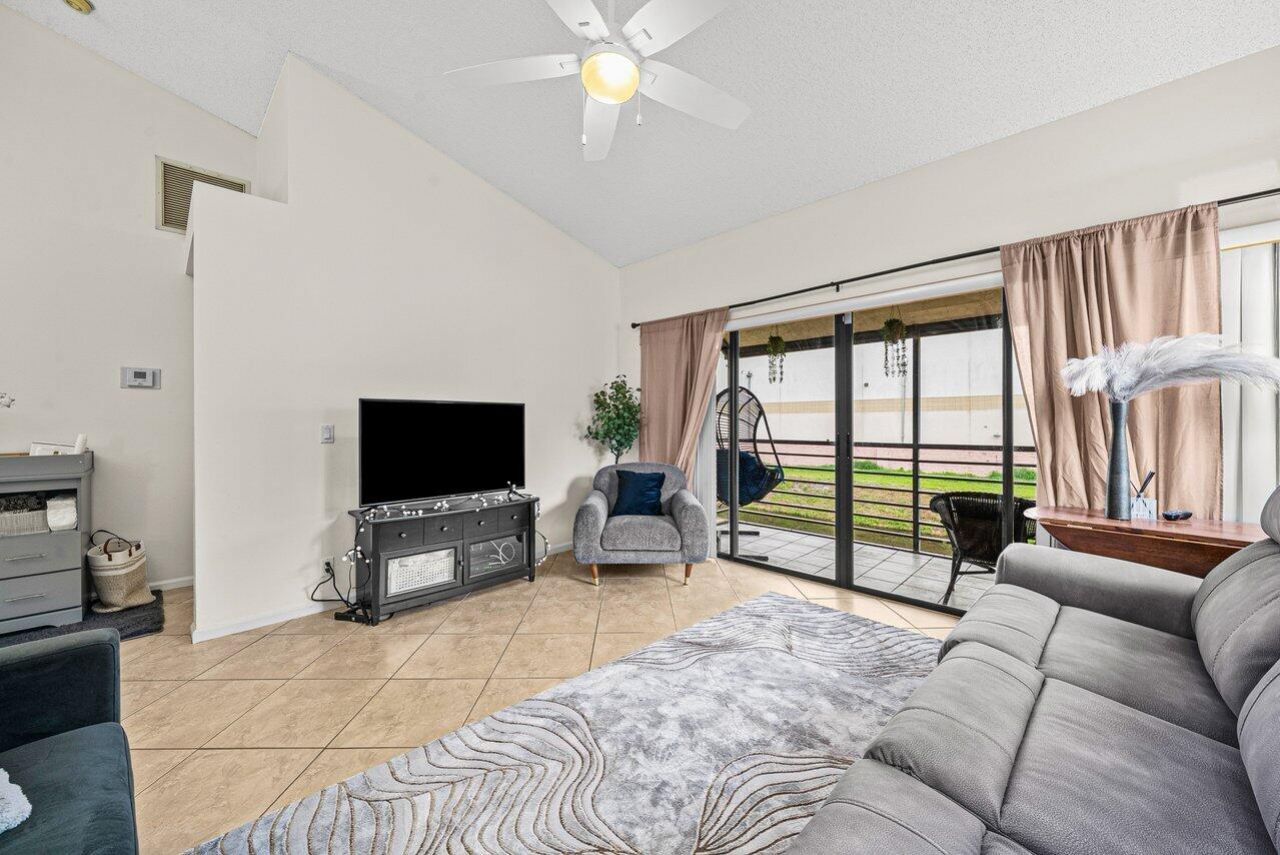 16 Vía De Casas Sur, Boynton Beach, FL 33426 Photo