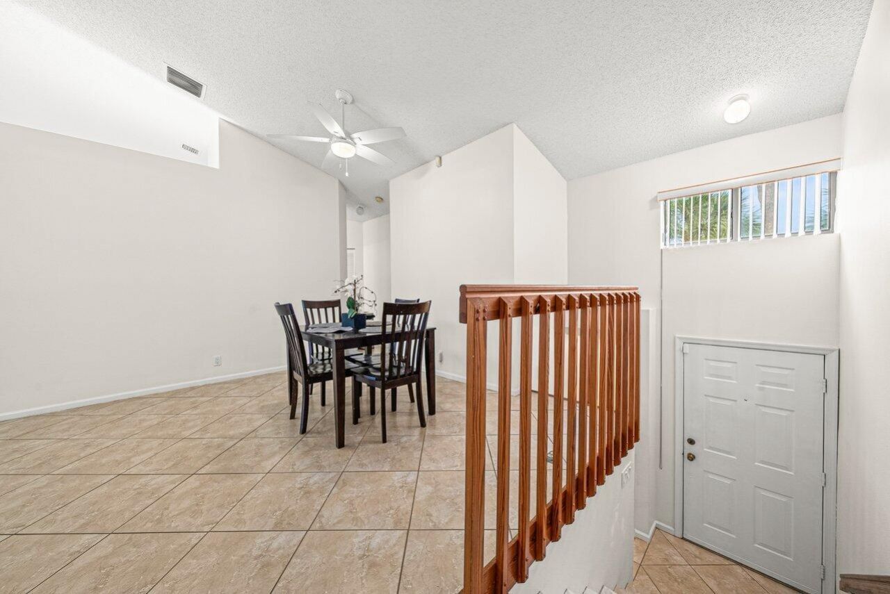 16 Via De Casas Sur, Unit 204, Boynton Beach, FL 33426 Photo