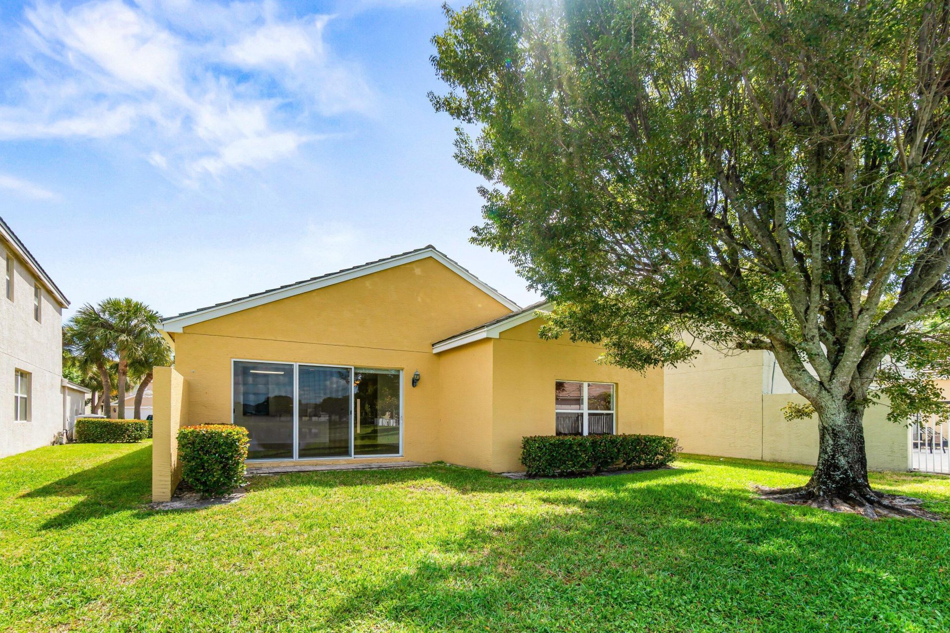 131 Lancaster Way, Royal Palm Beach, FL 33414 Photo