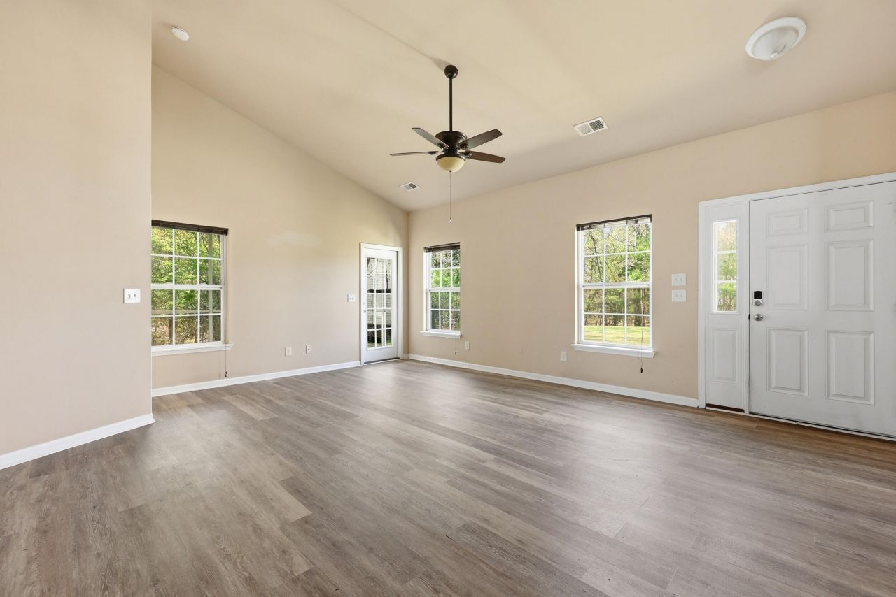 639 Savannah River Drive Photo 6