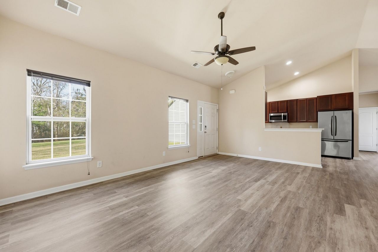 639 Savannah River Drive Photo 8