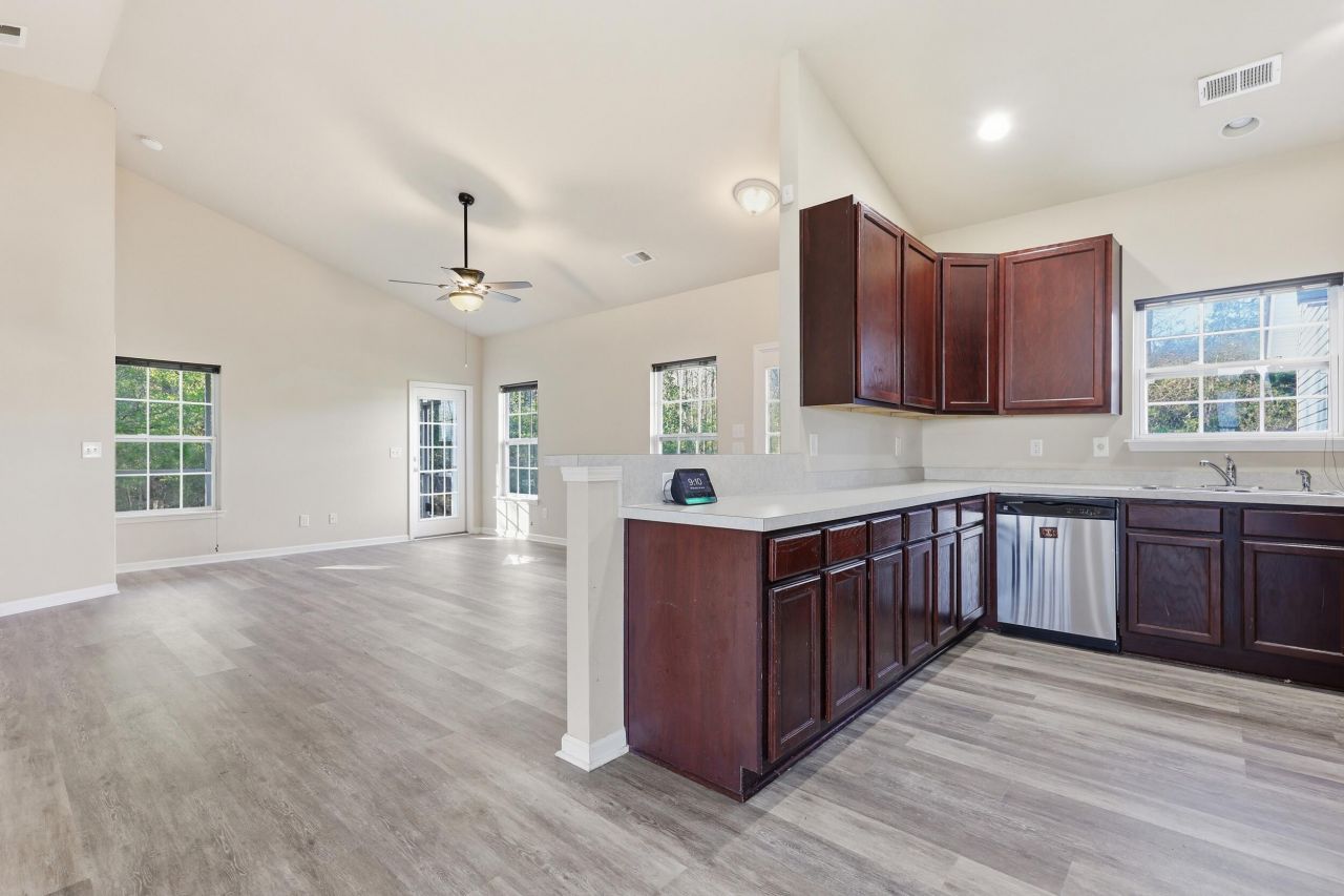 639 Savannah River Drive Photo 9