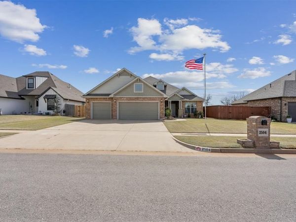 2504 NE 15th Street, Moore, OK 73160