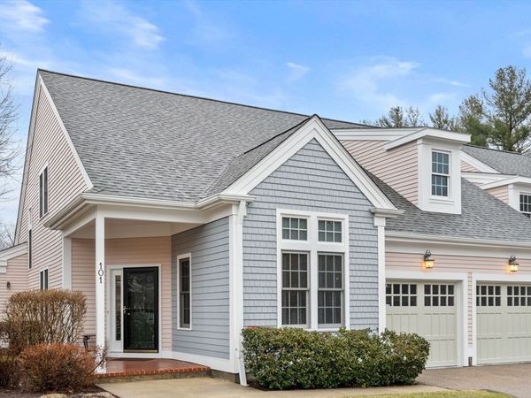 101 Godfrey Dr, Unit 101, Norton, MA 02766