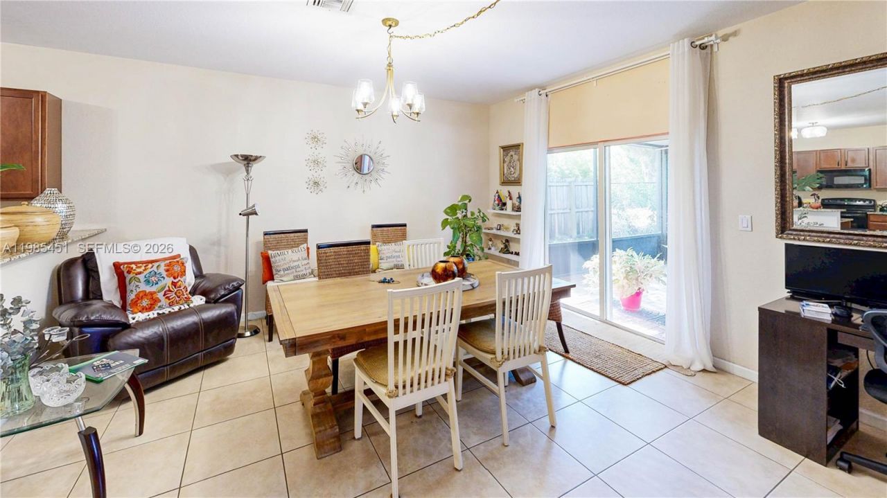 3090 SE 7th Ct , Homestead, FL 33033 Photo