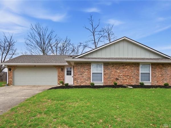 145 Timberwood Lane, Springboro, OH 45066