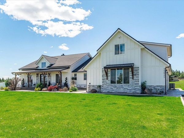 15921 W Four Mound Rd, Nine Mile Falls, WA 99206