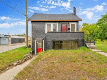 15158 Dacosta Street, Detroit, MI 48223